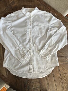 Universal Thread White Button-Down Shirt